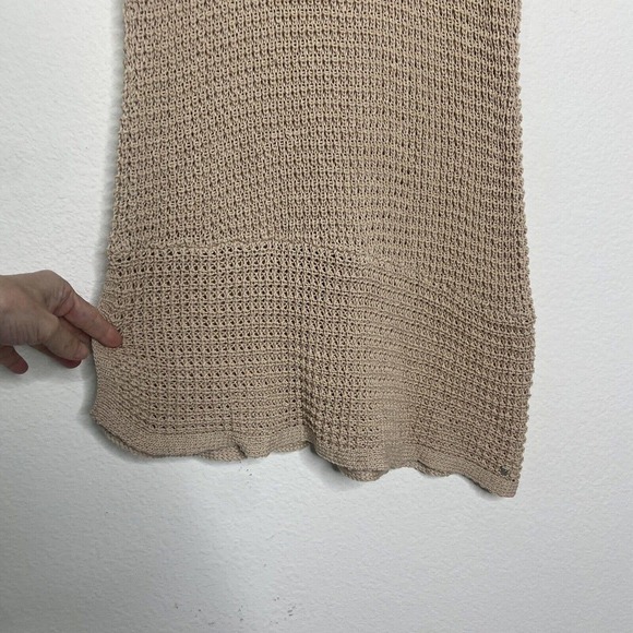 One Grey Day Sleeveless Asymmetric Hem Crochet Tunic Sweater L - Picture 3 of 9